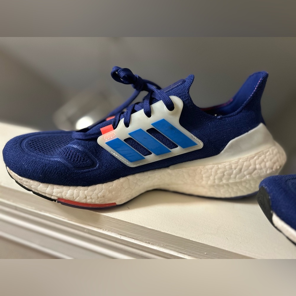 adidas Ultra Boost 22-Legacy Indigo Turbo